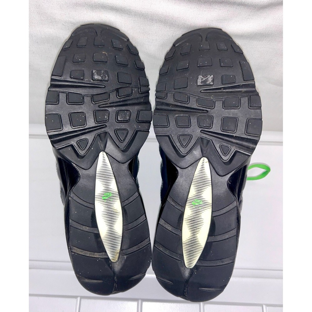 Nike Air Max 95 | Youth Size 7Y | Black Gray Green | 307565-046 | Authentic - Picture 10 of 10
